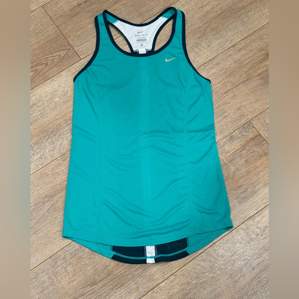 Nike Women's Aqua Tank Top